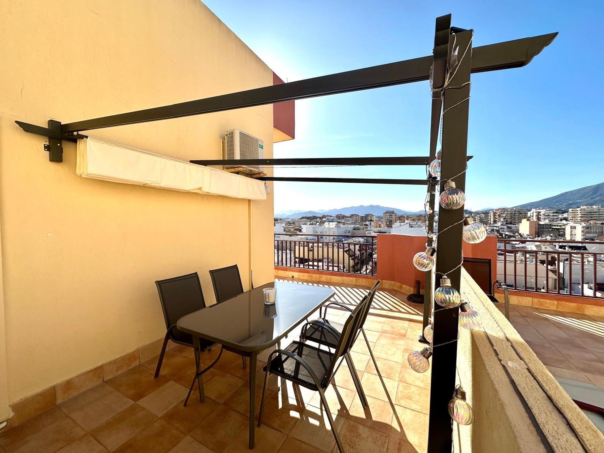 Atico En Yate Iv, Primera Linea Playa Apartment Fuengirola Ngoại thất bức ảnh